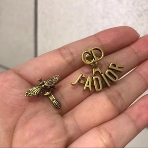 Brand New Dior J’ADIOR earrings in Gold-Tone Metal